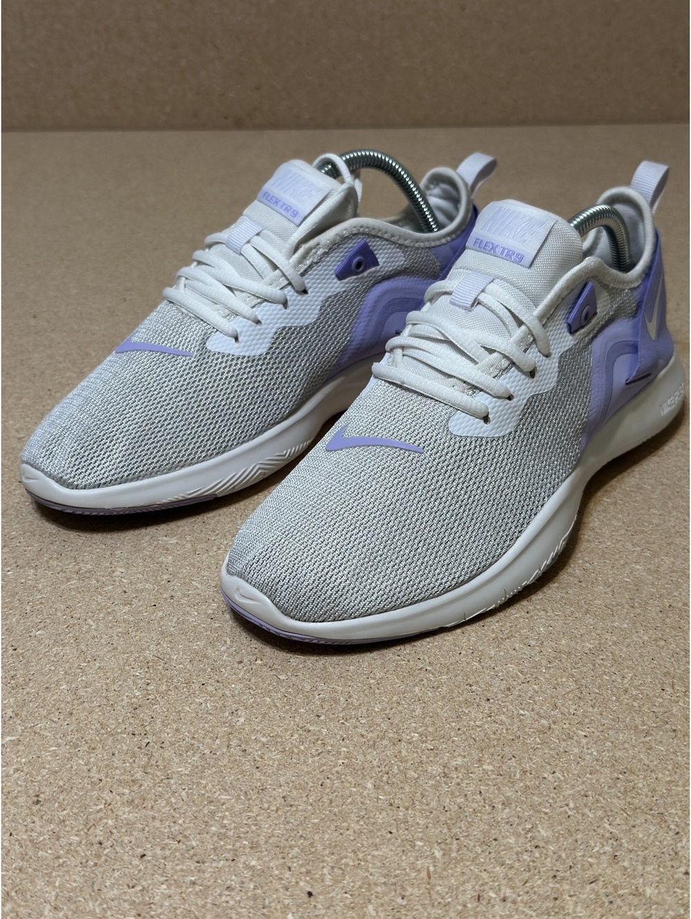 Nike Flex TR 9 Women’s 8.5 Purple Agate Platinum Training Shoes AQ7491-500